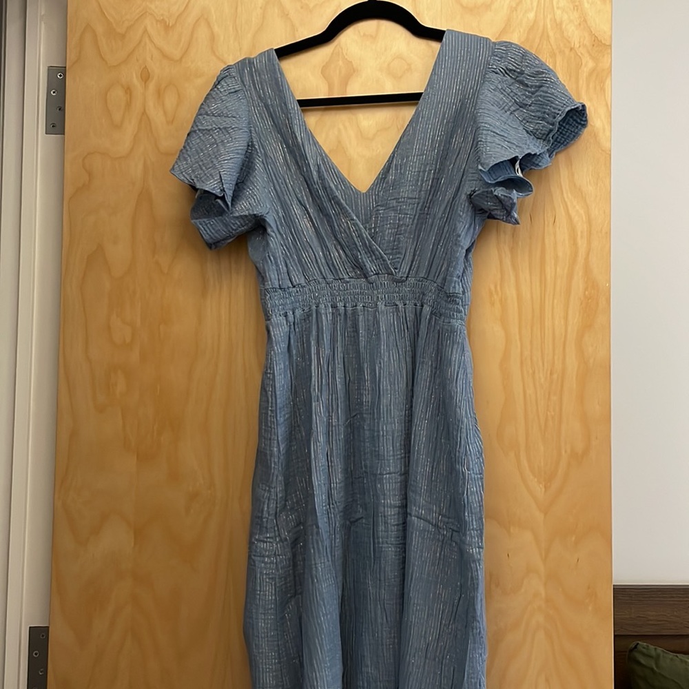 Long Dress - Picture 2 of 3